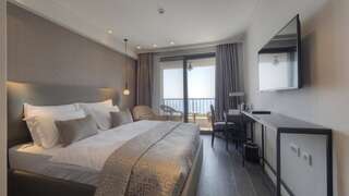 Отель Vivid Blue Serenity Resort Свети-Стефан Улучшенный номер с балконом и видом на море-8