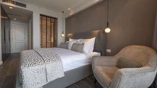 Отель Vivid Blue Serenity Resort Свети-Стефан Улучшенный номер с балконом и видом на море-13