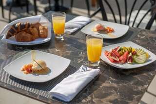 Отель Vivid Blue Serenity Resort Свети-Стефан Двухместный номер с 1 кроватью и балконом-10